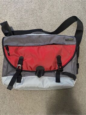 Targus Men’s Red and Gray Messenger Bag fit 15” laptop